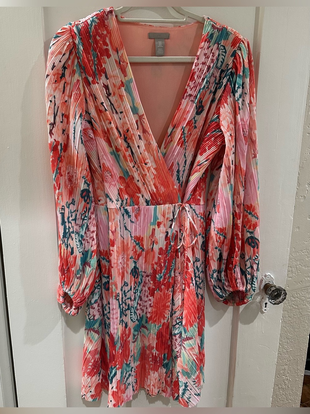 H&M Coral Pink Floral Pleated Wrap Mini Dress with Balloon Sleeves